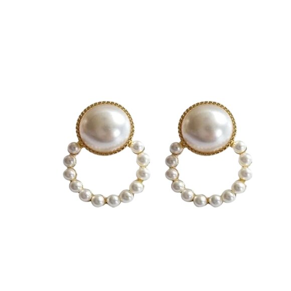 Elegant Pearl Ivory Women Round Earrings - Picture 7 of 7